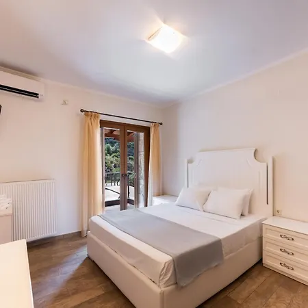 180 Mansion Vilă Mikros Gialos